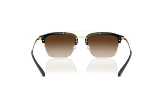 Vue arrière Emporio Armani EA4228 (300213)