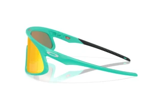 Vue latérale Oakley RSLV (OO9484D - 948405)