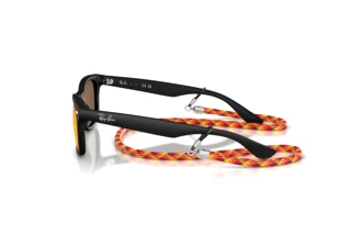 Vue latérale Ray-Ban Kids JUNIOR NEW WAYFARER (RJ9052S - 70286Q)