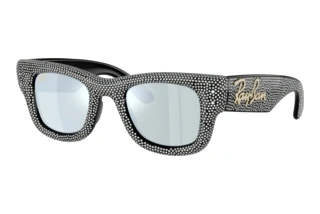 Vue de face Ray-Ban WAYFARER PUFFER (RB4940BP - 686530)